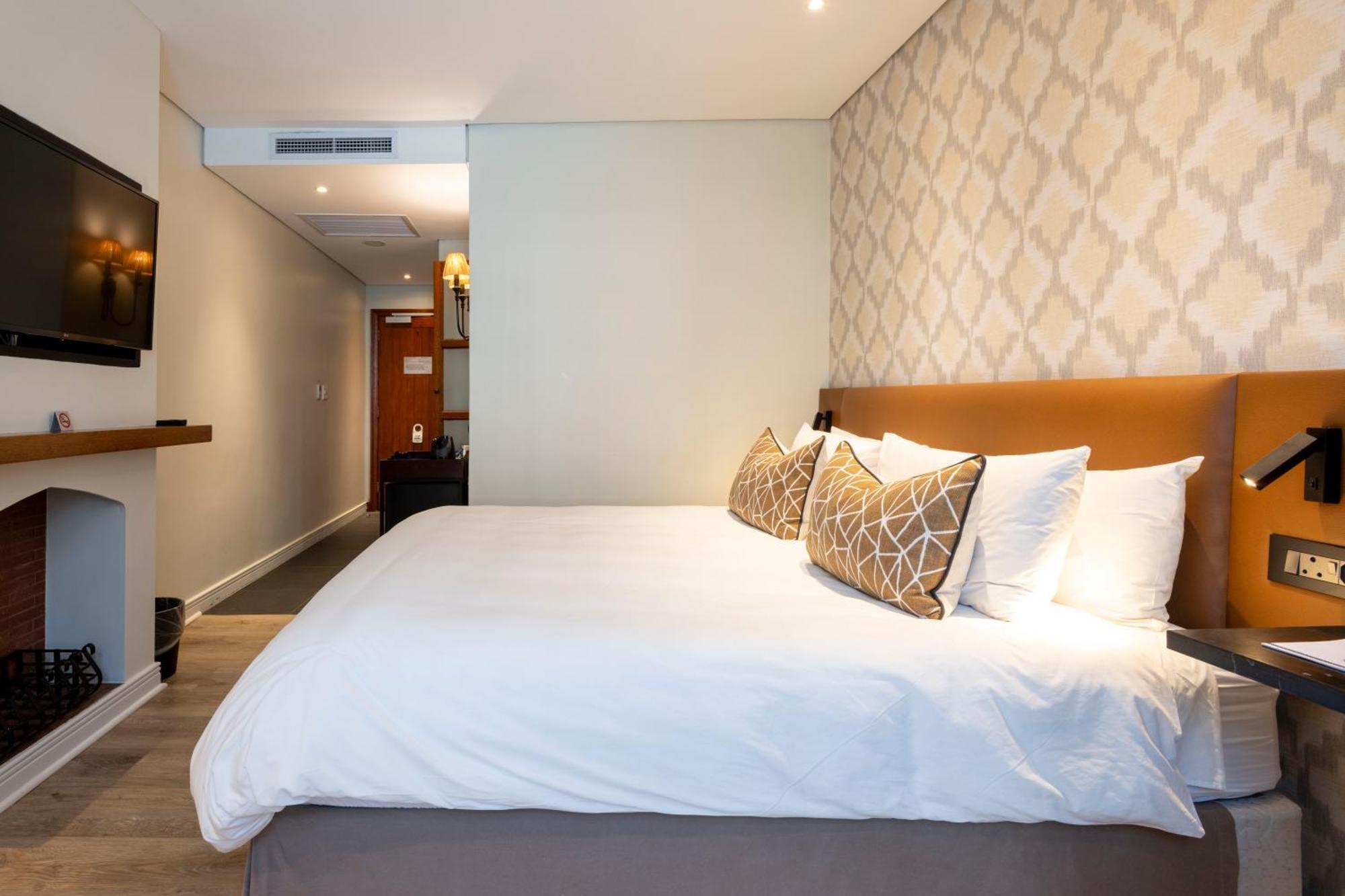 Anew Hotel Hilton Pietermaritzburg Экстерьер фото